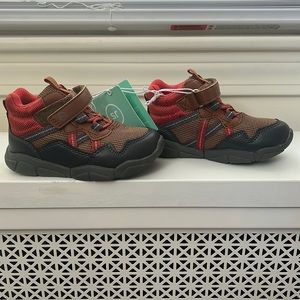 Stride rite surprize boys Woolum Brown sneaker boots size 7 NWT